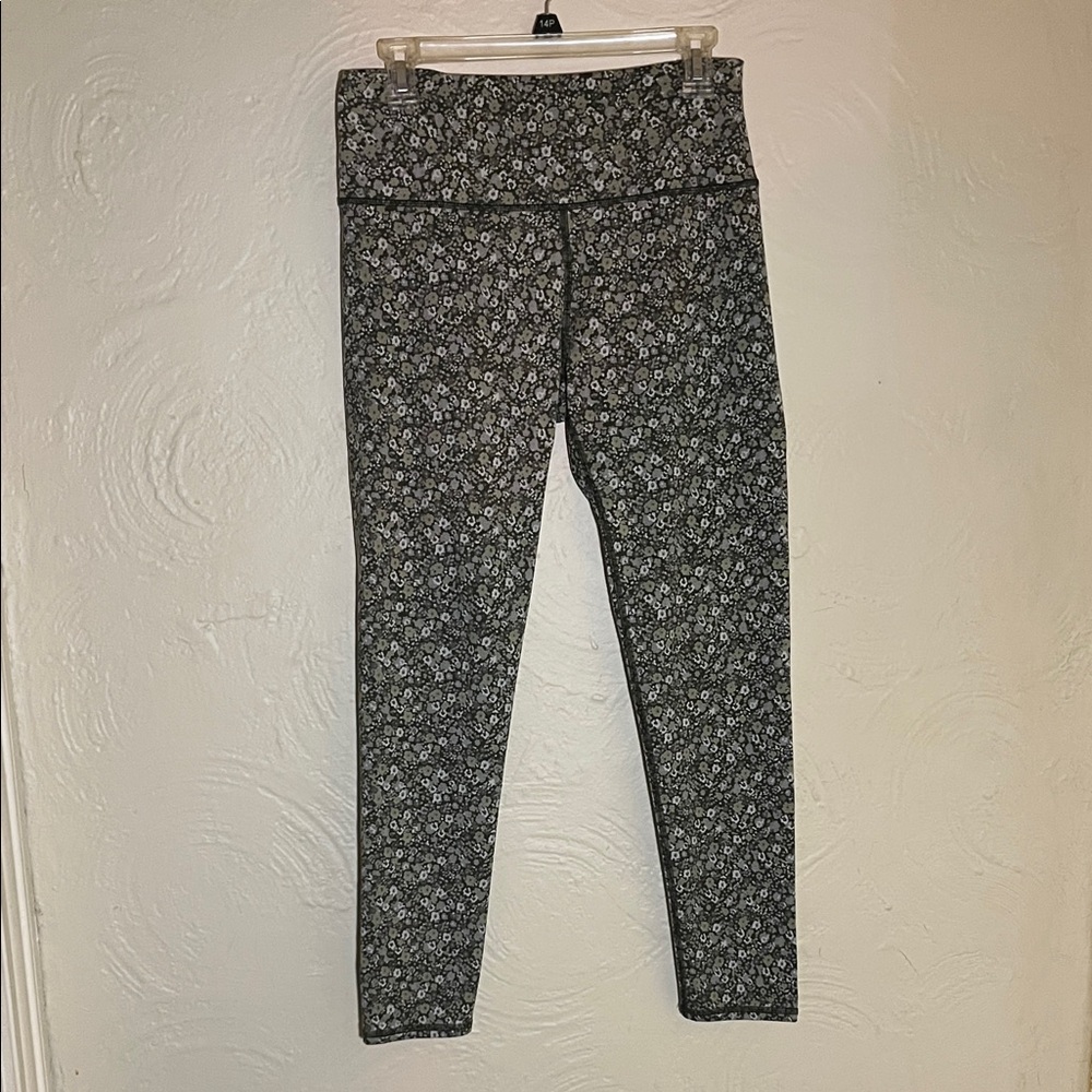 Aerie Green Floral Leggings